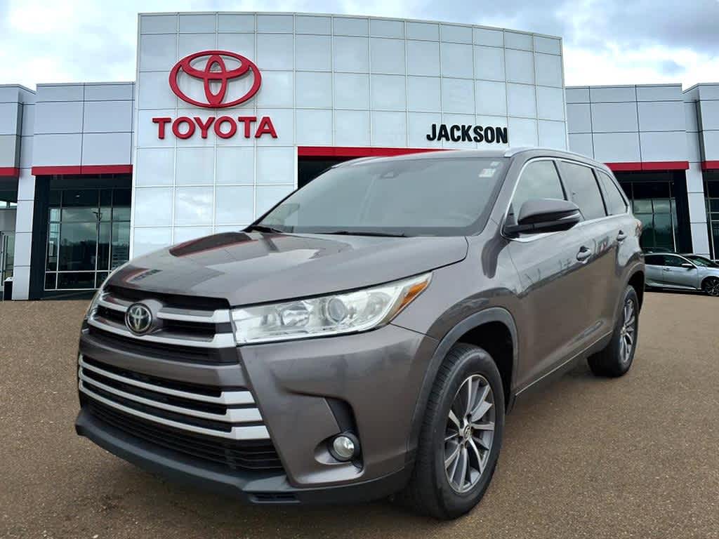 Thumbnail: 2019 Toyota Highlander - 1