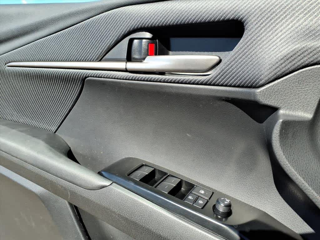 Thumbnail: 2025 Toyota Camry - 12