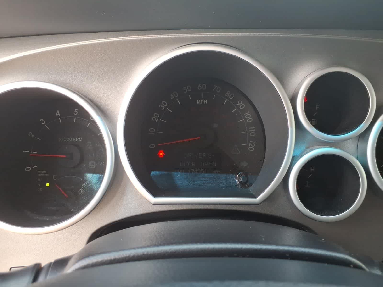 Thumbnail: 2017 Toyota Sequoia - 17