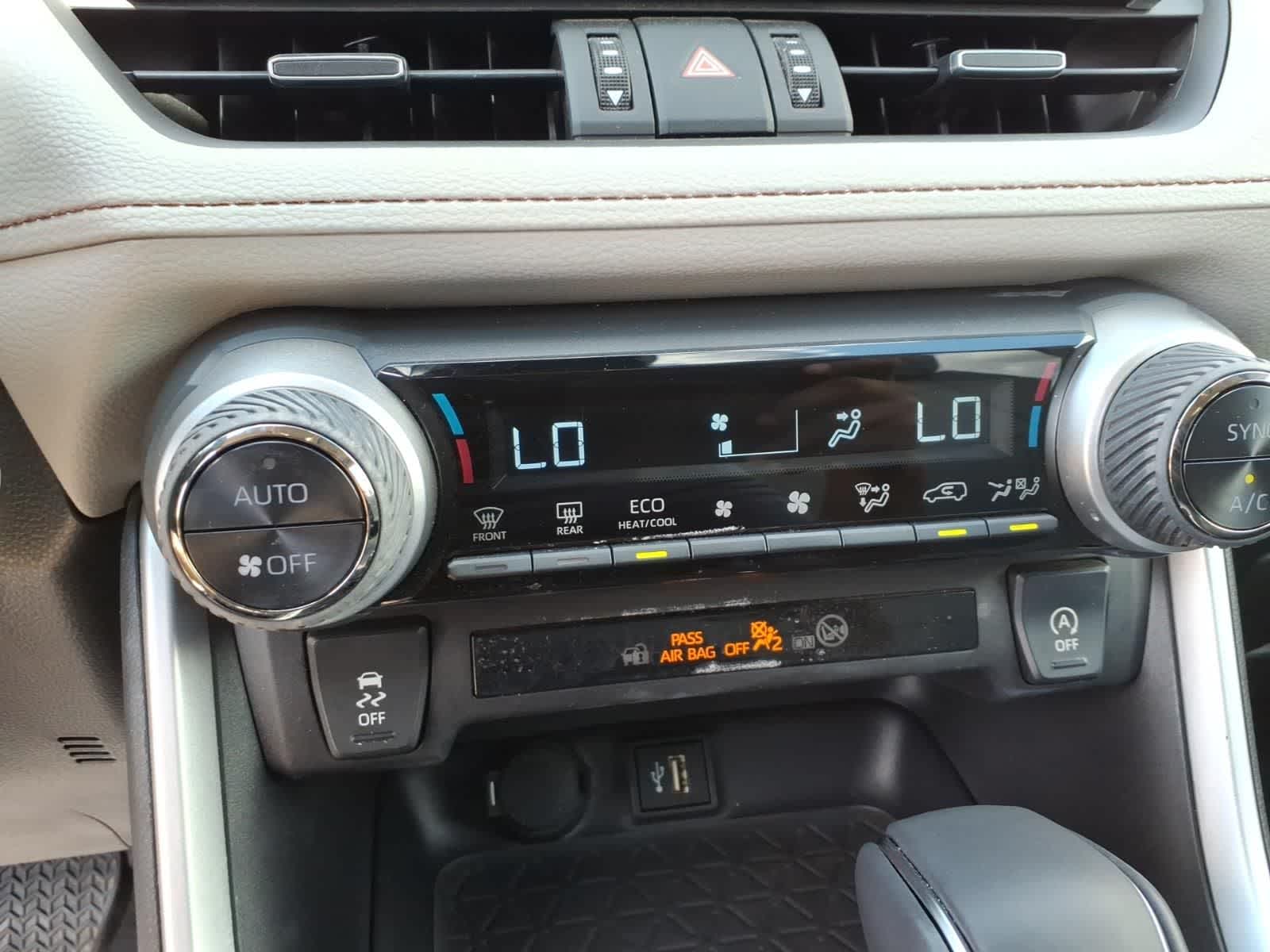 Thumbnail: 2025 Toyota RAV4 - 20