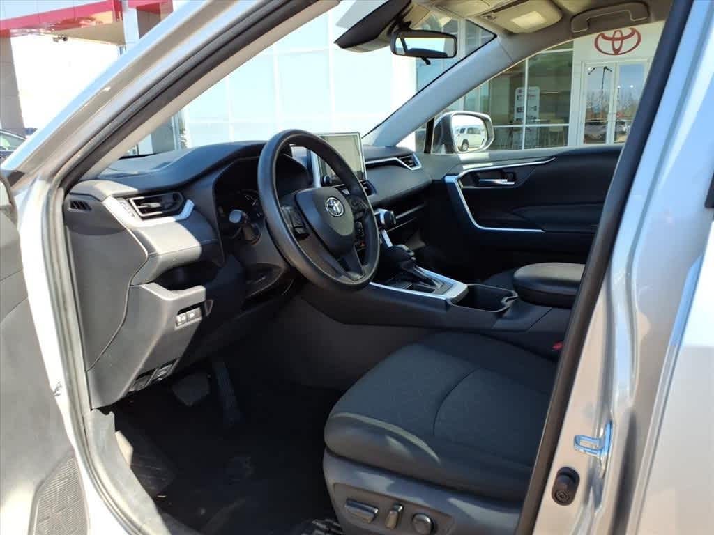 Thumbnail: 2024 Toyota RAV4 - 26