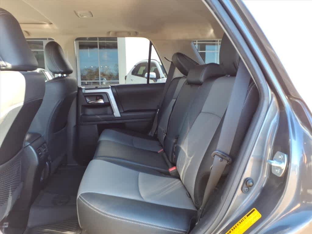 Thumbnail: 2022 Toyota 4Runner - 28