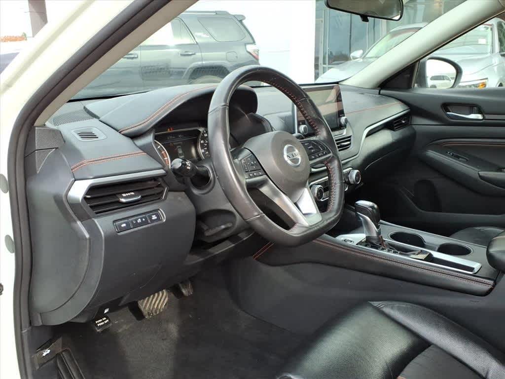 Thumbnail: 2022 Nissan Altima - 10