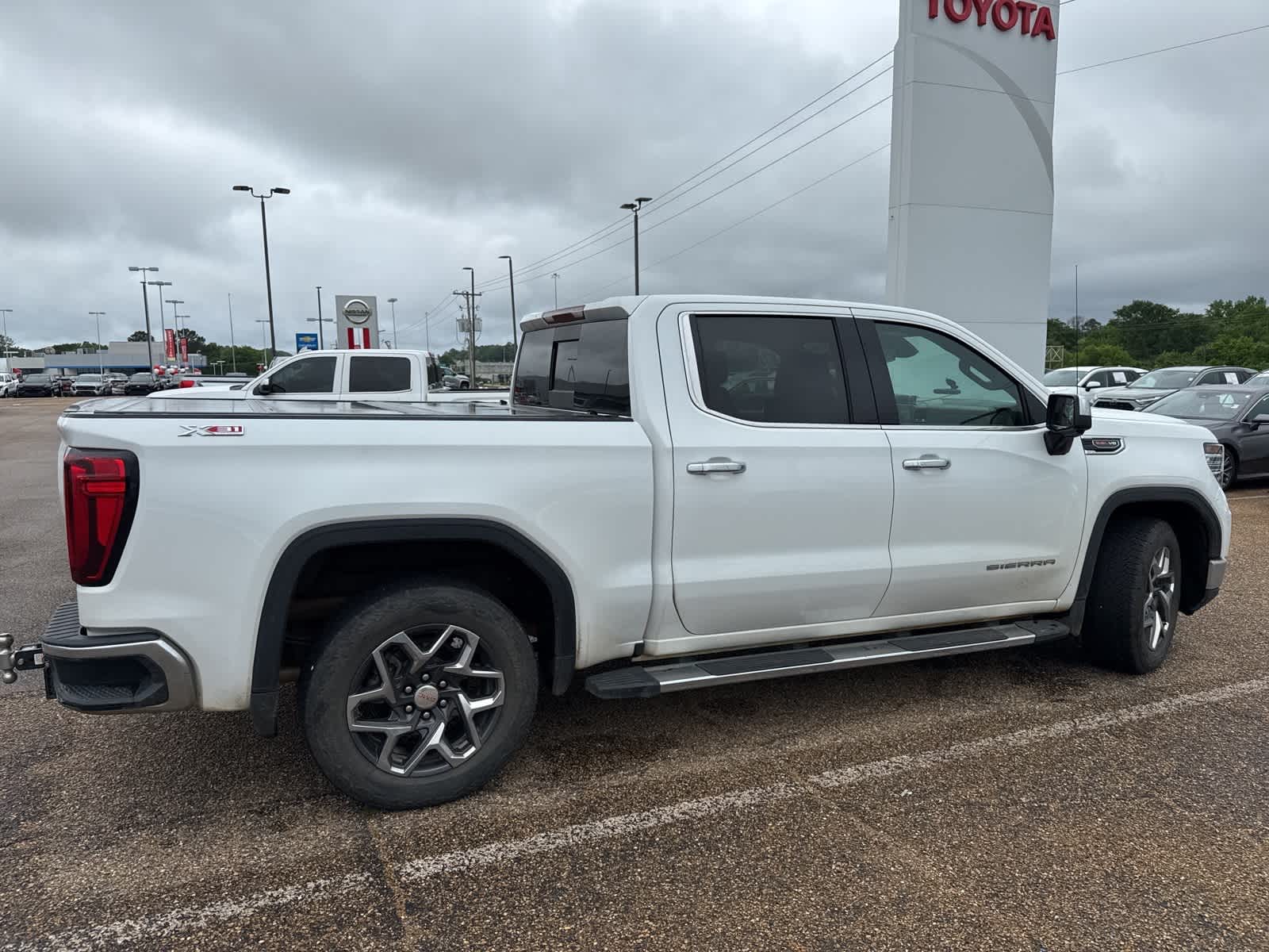 2024 GMC Sierra 1500 SLT 4