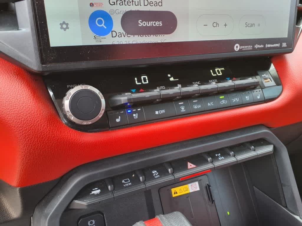 Thumbnail: 2022 Toyota Tundra - 20