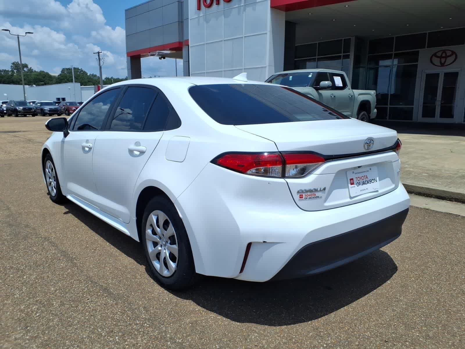 Thumbnail: 2023 Toyota Corolla - 7