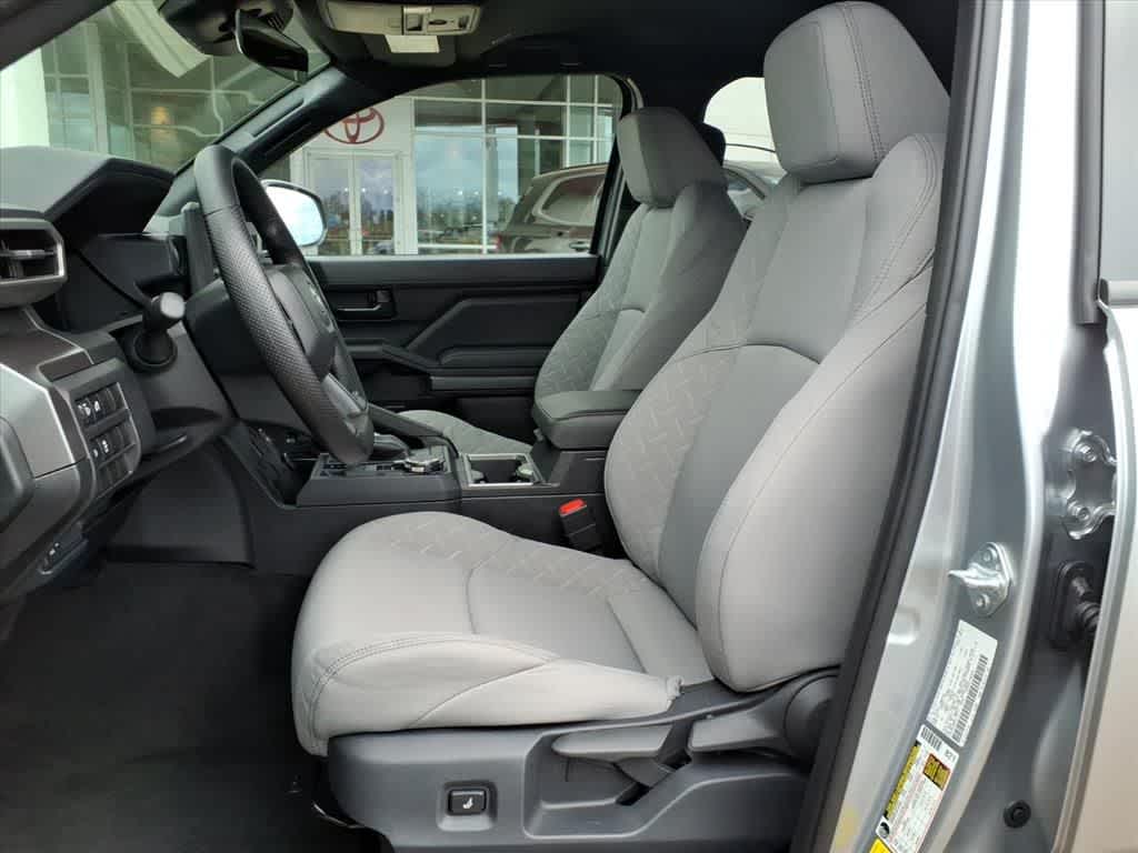 Thumbnail: 2025 Toyota Tacoma - 25