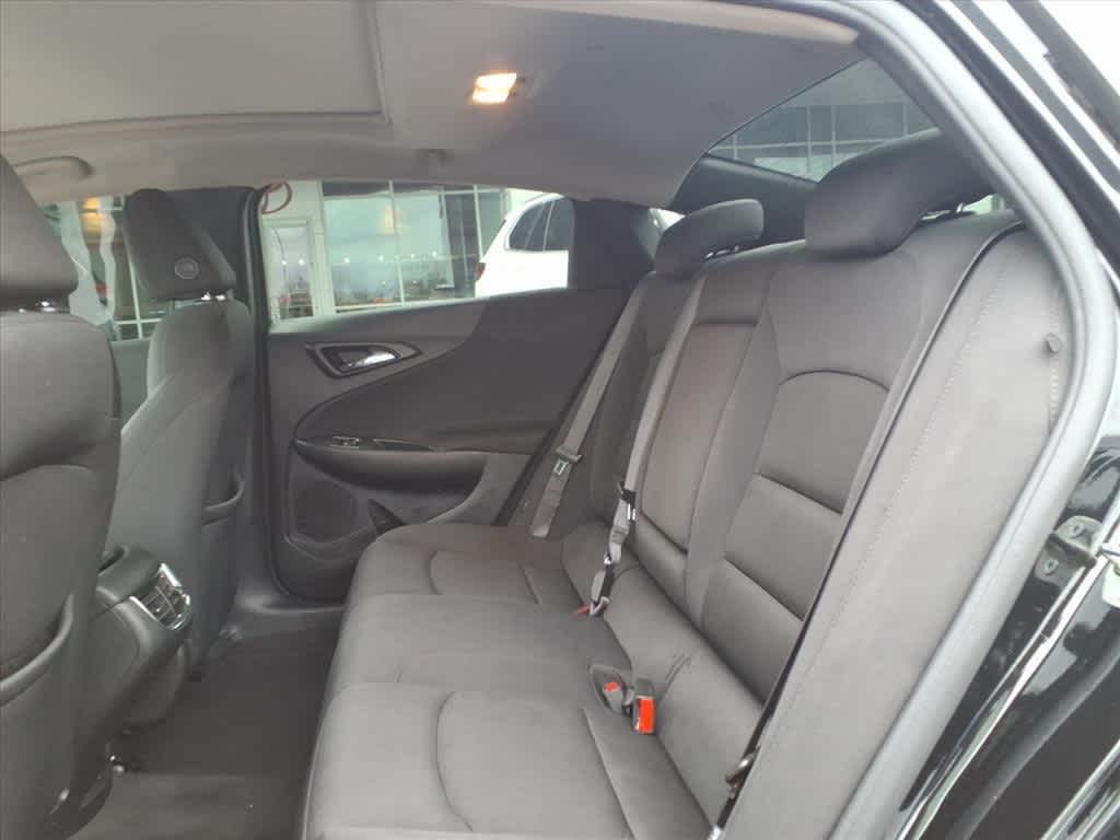 Thumbnail: 2022 Chevrolet Malibu - 28