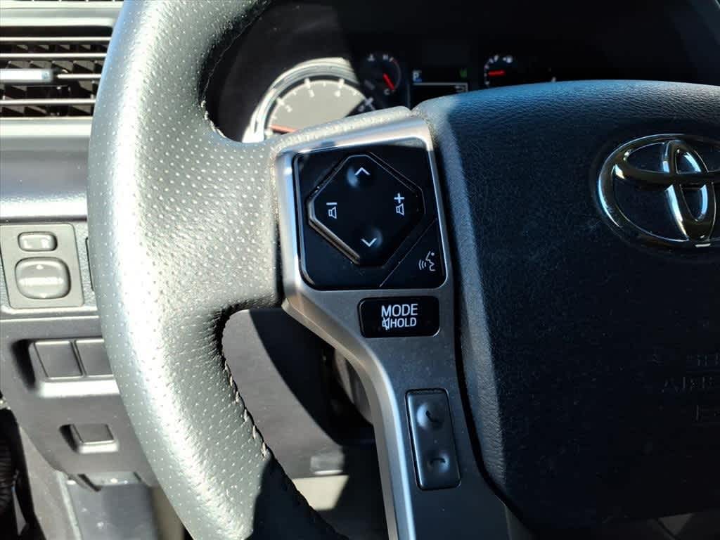 Thumbnail: 2022 Toyota 4Runner - 15