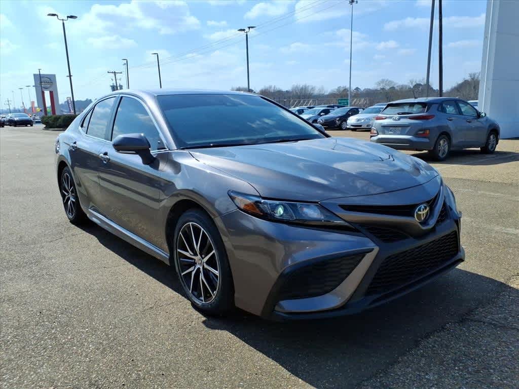 Thumbnail: 2023 Toyota Camry - 3