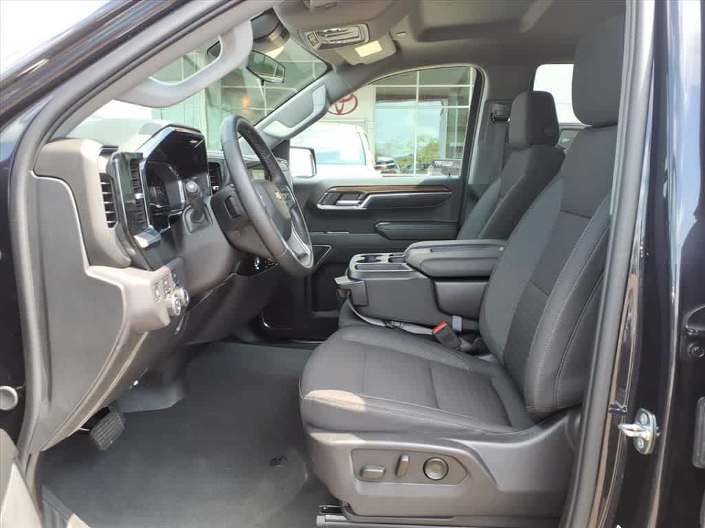 Thumbnail: 2024 Chevrolet Silverado 1500 - 24