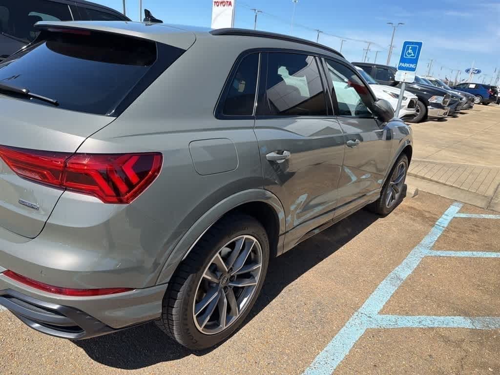 Thumbnail: 2022 Audi Q3 - 3