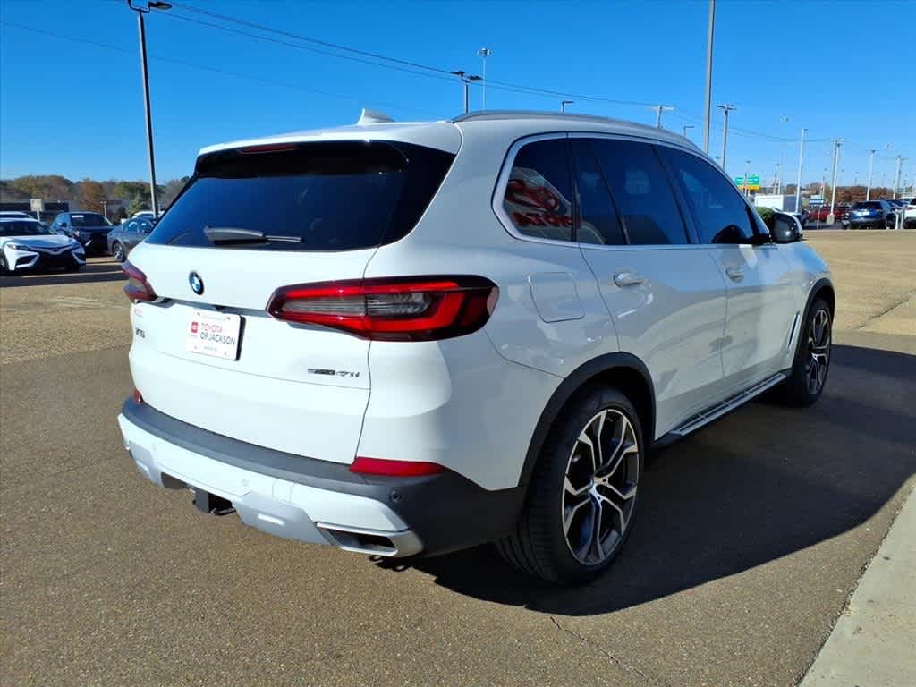 Thumbnail: 2021 BMW X5 - 5