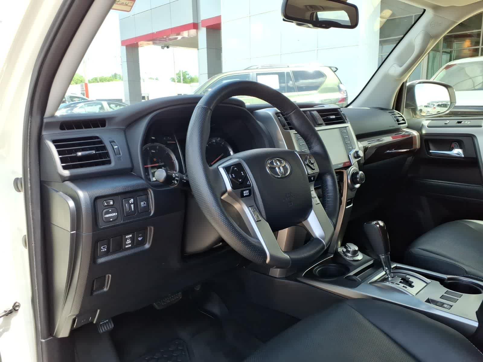 Thumbnail: 2023 Toyota 4Runner - 10