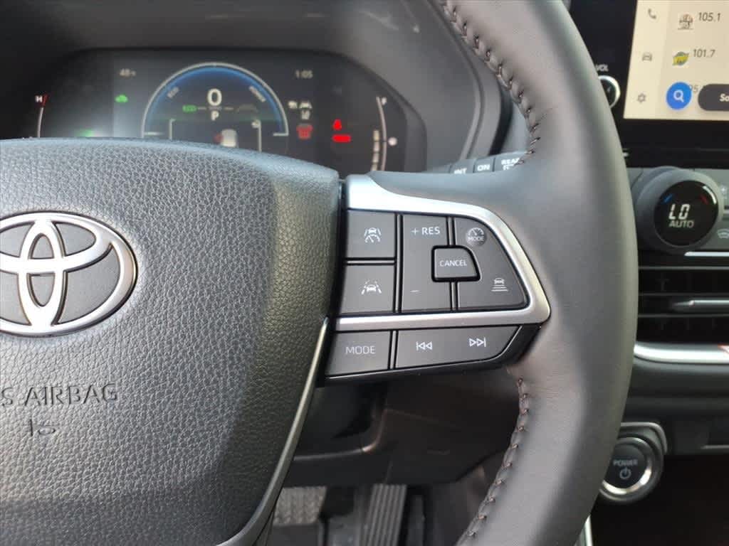 Thumbnail: 2026 Toyota Grand Highlander - 16