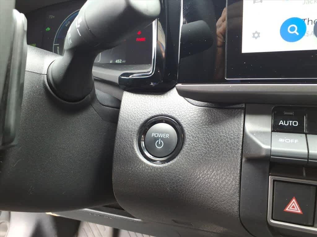 Thumbnail: 2025 Toyota Camry - 17