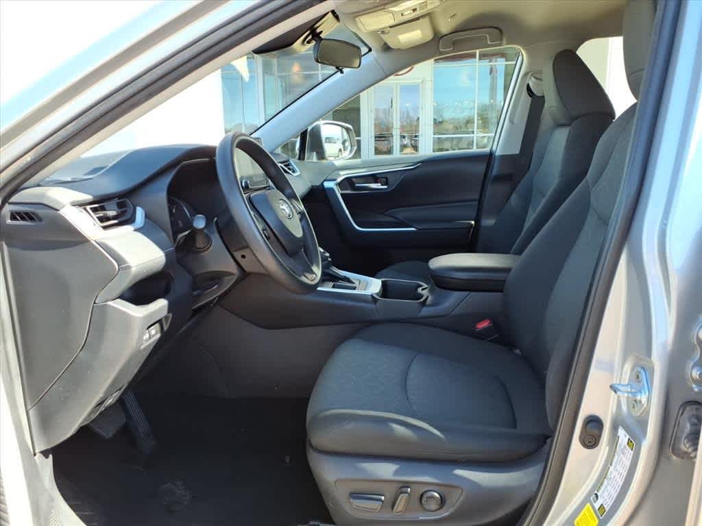 Thumbnail: 2024 Toyota RAV4 - 24