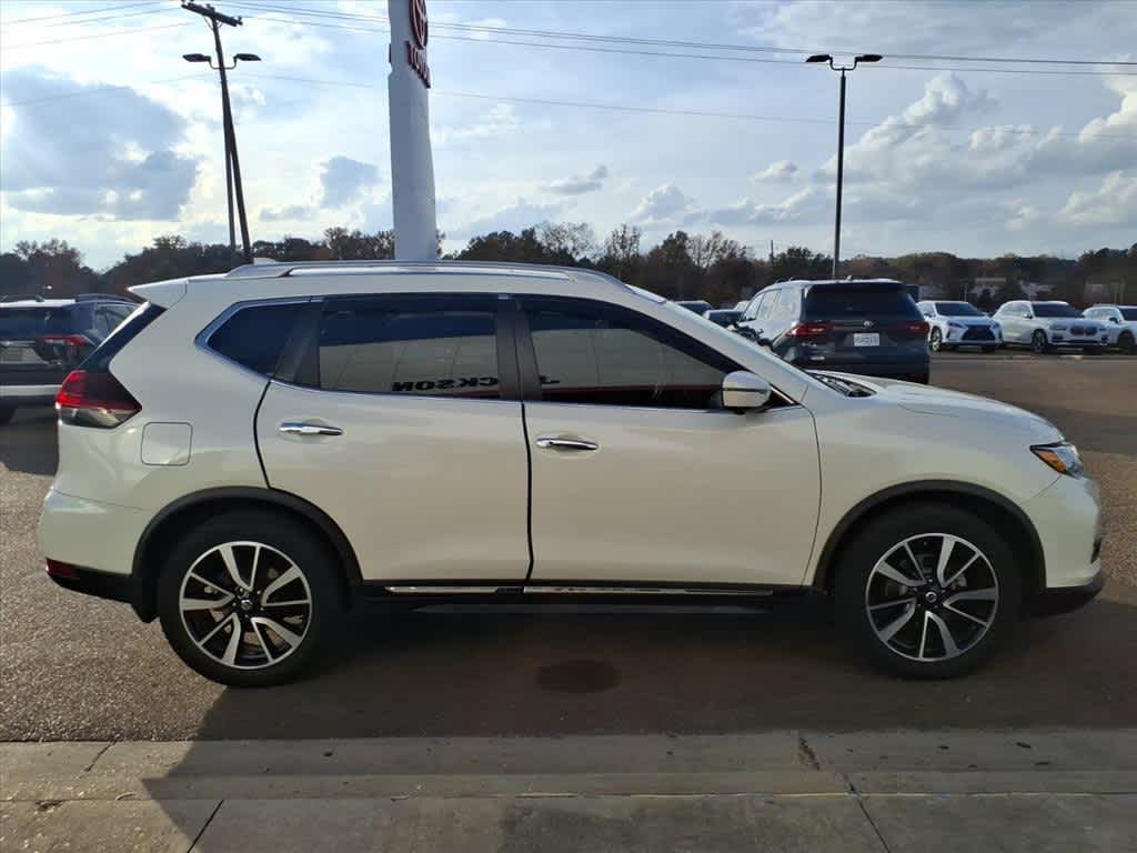 Thumbnail: 2018 Nissan Rogue - 4