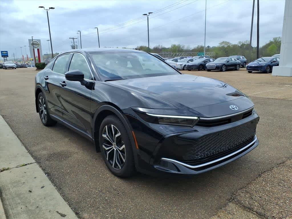 Thumbnail: 2025 Toyota Crown - 3