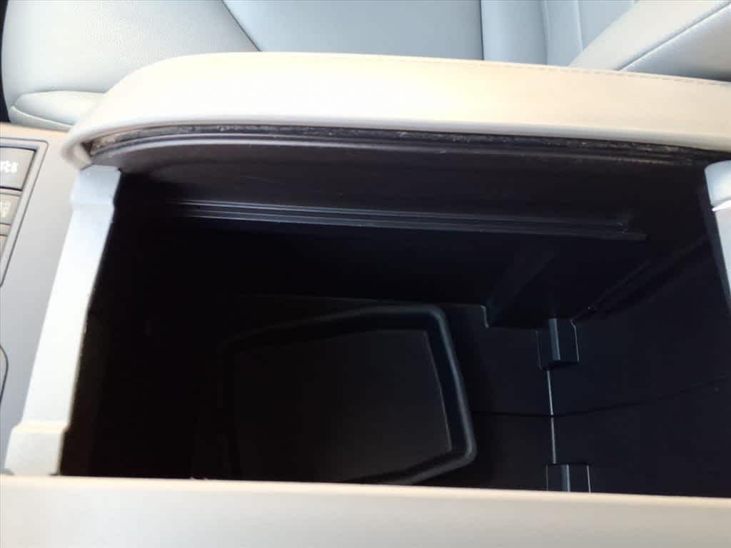 Thumbnail: 2023 Toyota Highlander - 23