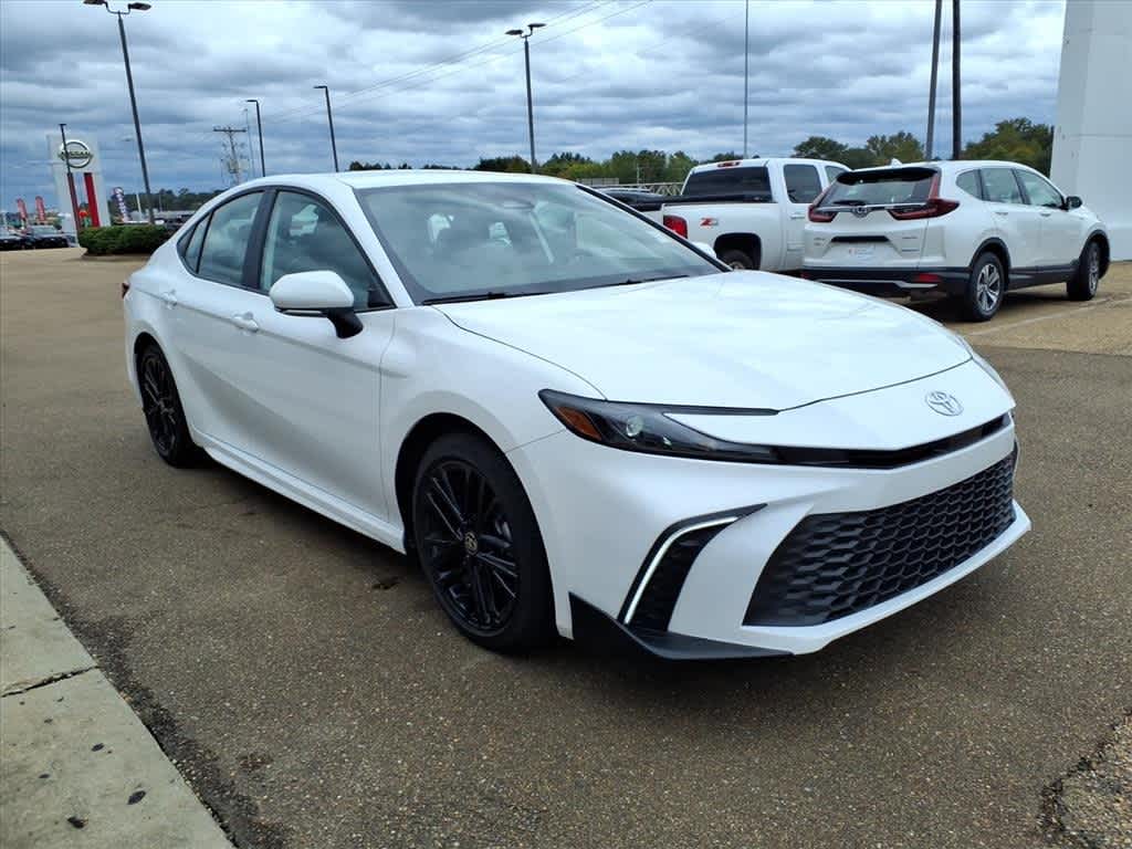 Thumbnail: 2025 Toyota Camry - 3