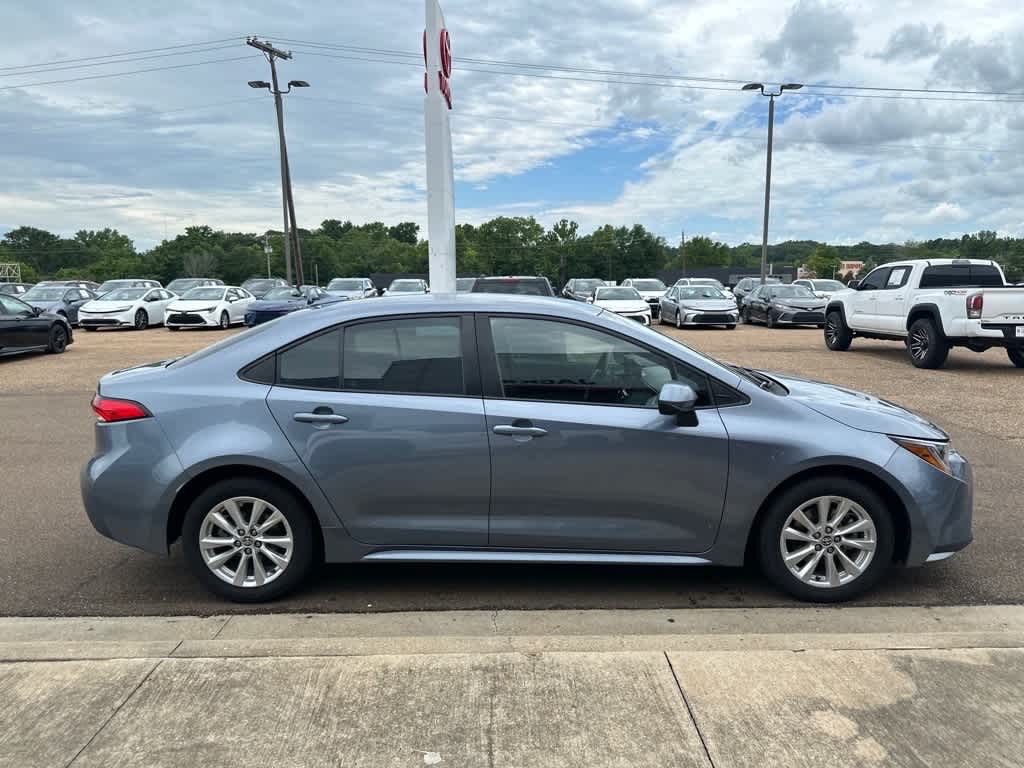 Thumbnail: 2023 Toyota Corolla - 4