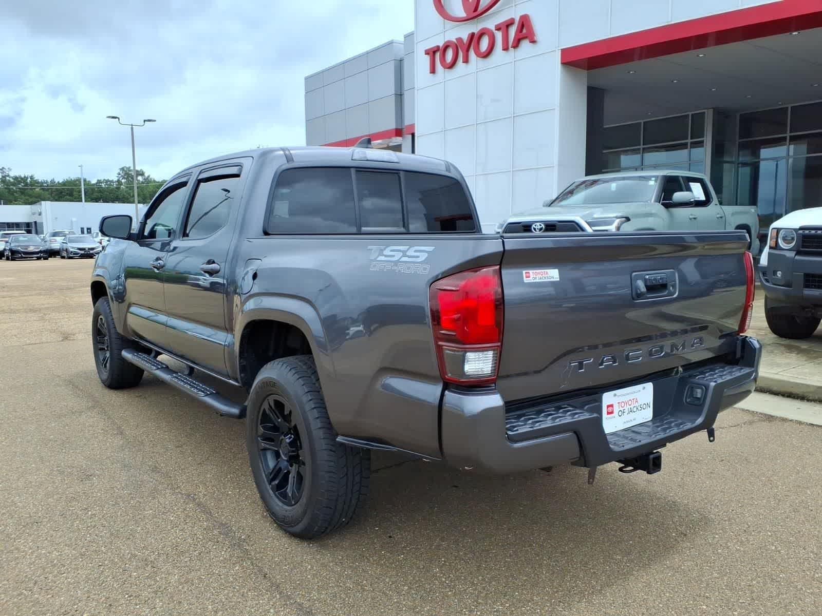 Thumbnail: 2022 Toyota Tacoma - 7