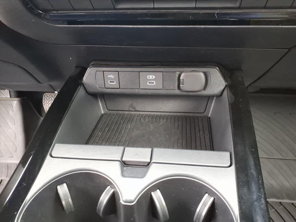 Thumbnail: 2025 Toyota Prius - 21