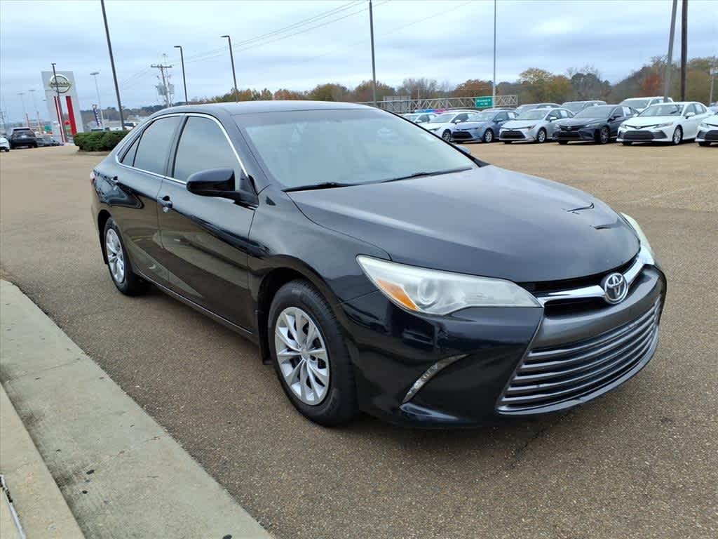 Thumbnail: 2015 Toyota Camry - 3