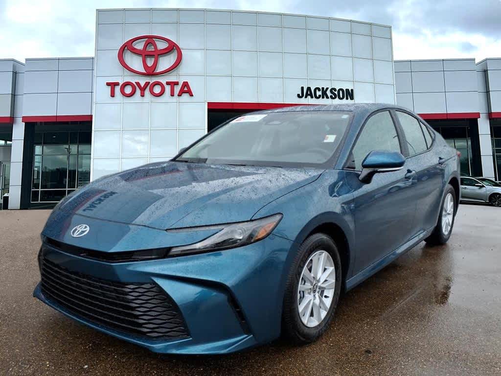 Thumbnail: 2025 Toyota Camry - 1