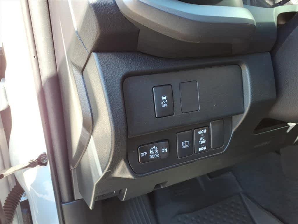 Thumbnail: 2023 Toyota Tacoma - 14