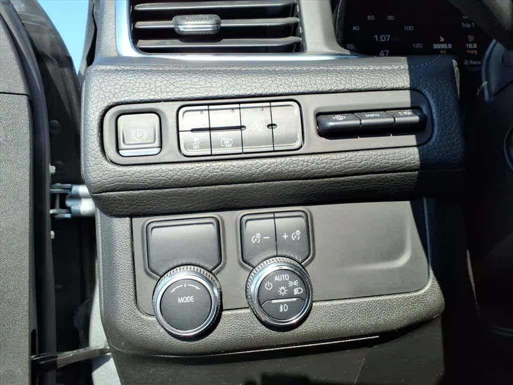 Thumbnail: 2023 GMC Yukon - 15