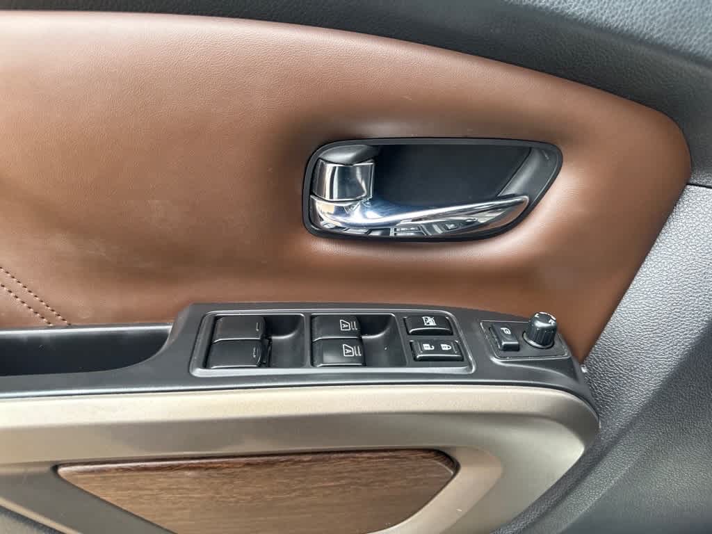 2021 Nissan Titan Platinum Reserve 11