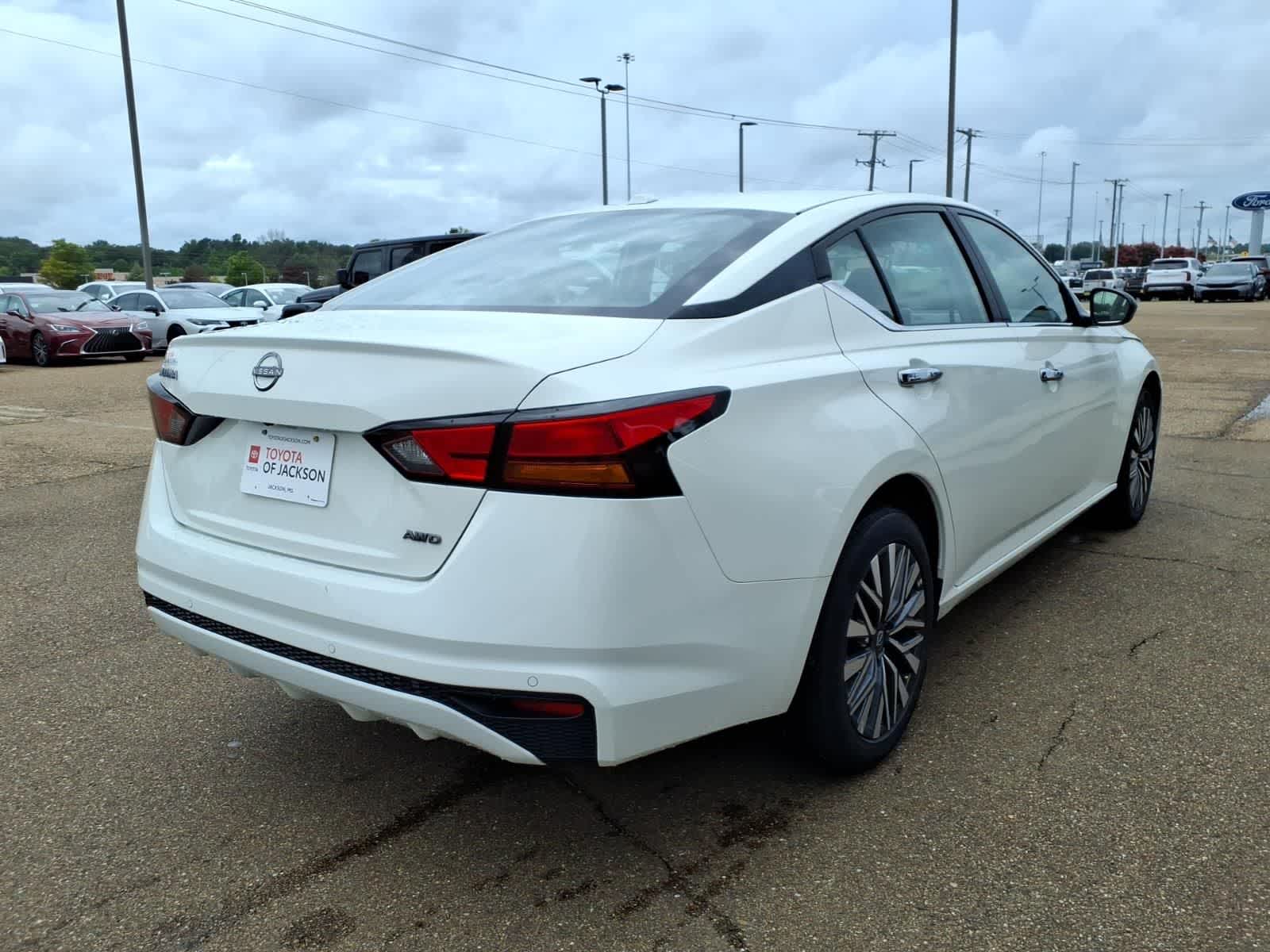 Thumbnail: 2025 Nissan Altima - 5