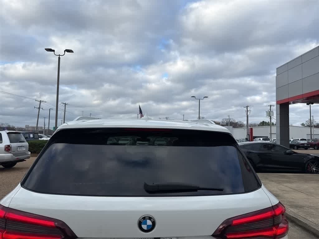 Thumbnail: 2023 BMW X5 - 6