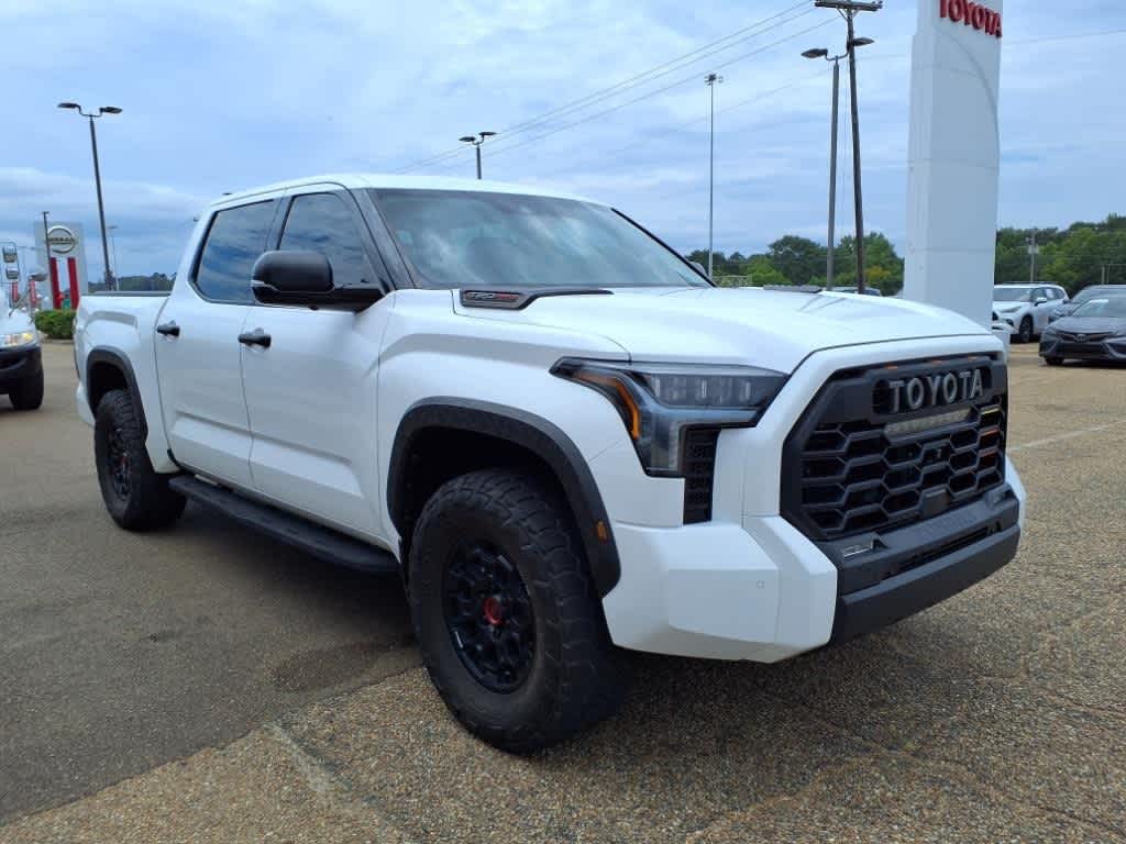 Thumbnail: 2022 Toyota Tundra - 3