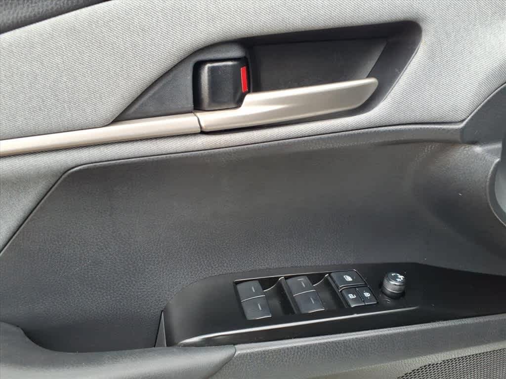 Thumbnail: 2025 Toyota Camry - 12