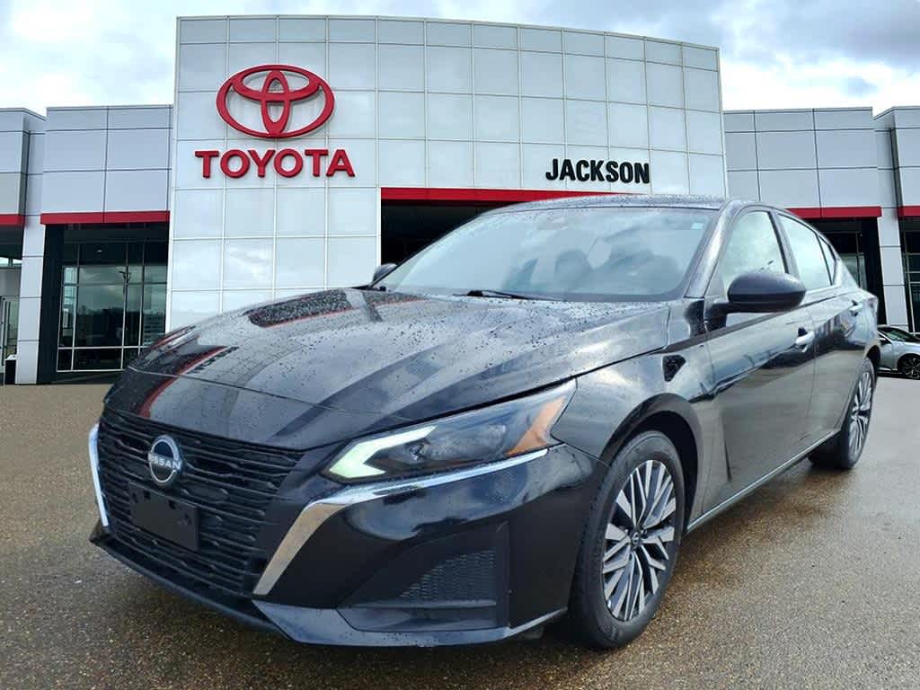 Thumbnail: 2025 Nissan Altima - 1