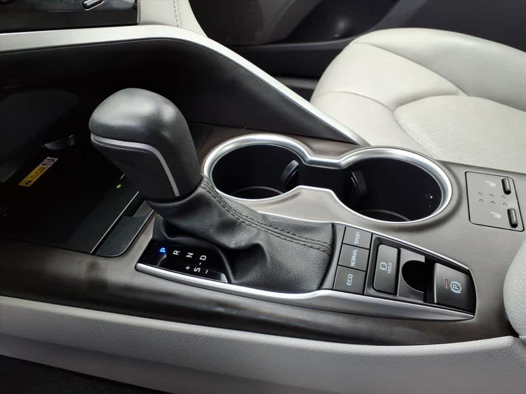 Thumbnail: 2023 Toyota Camry - 21