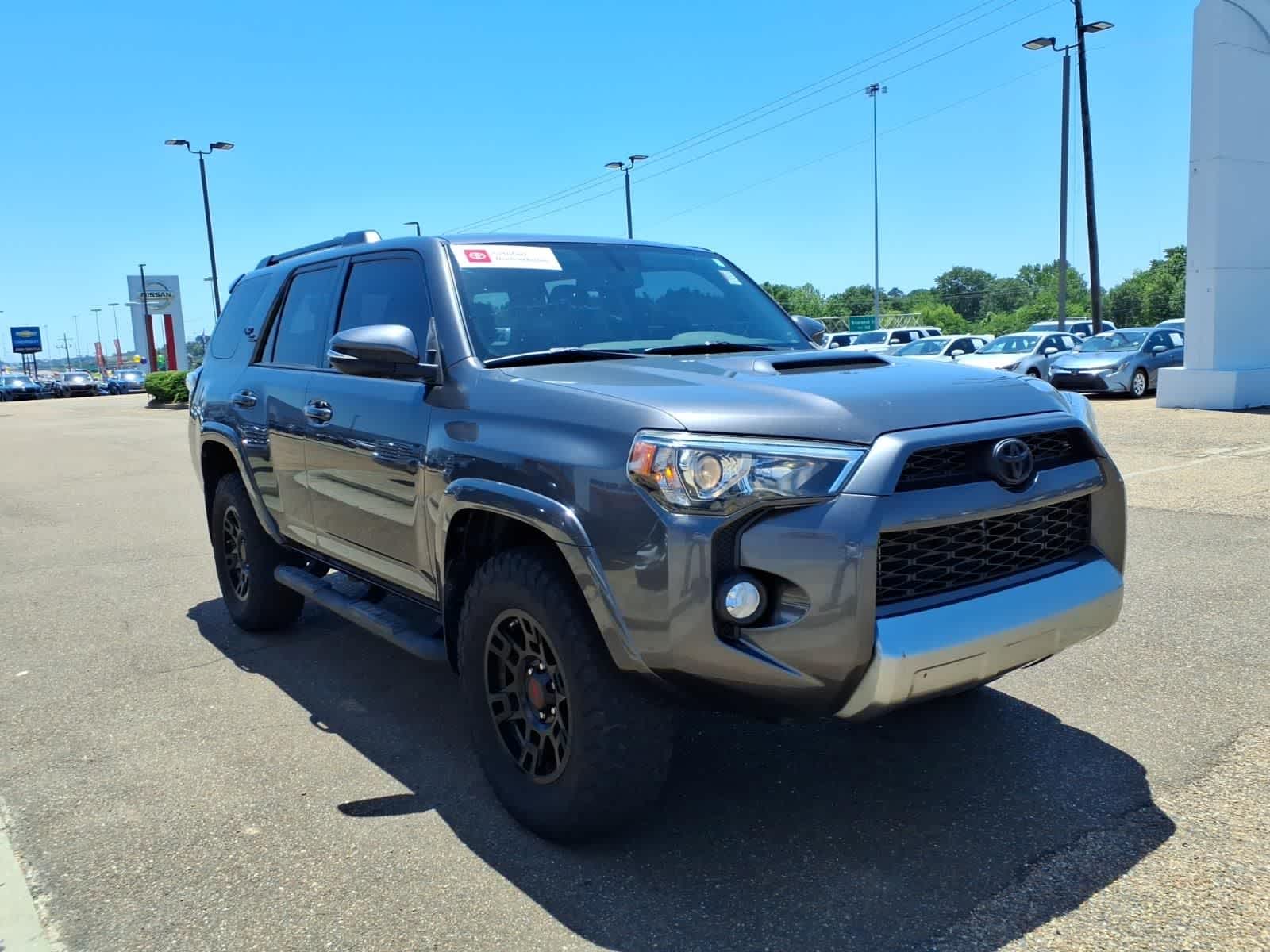 Thumbnail: 2019 Toyota 4Runner - 3