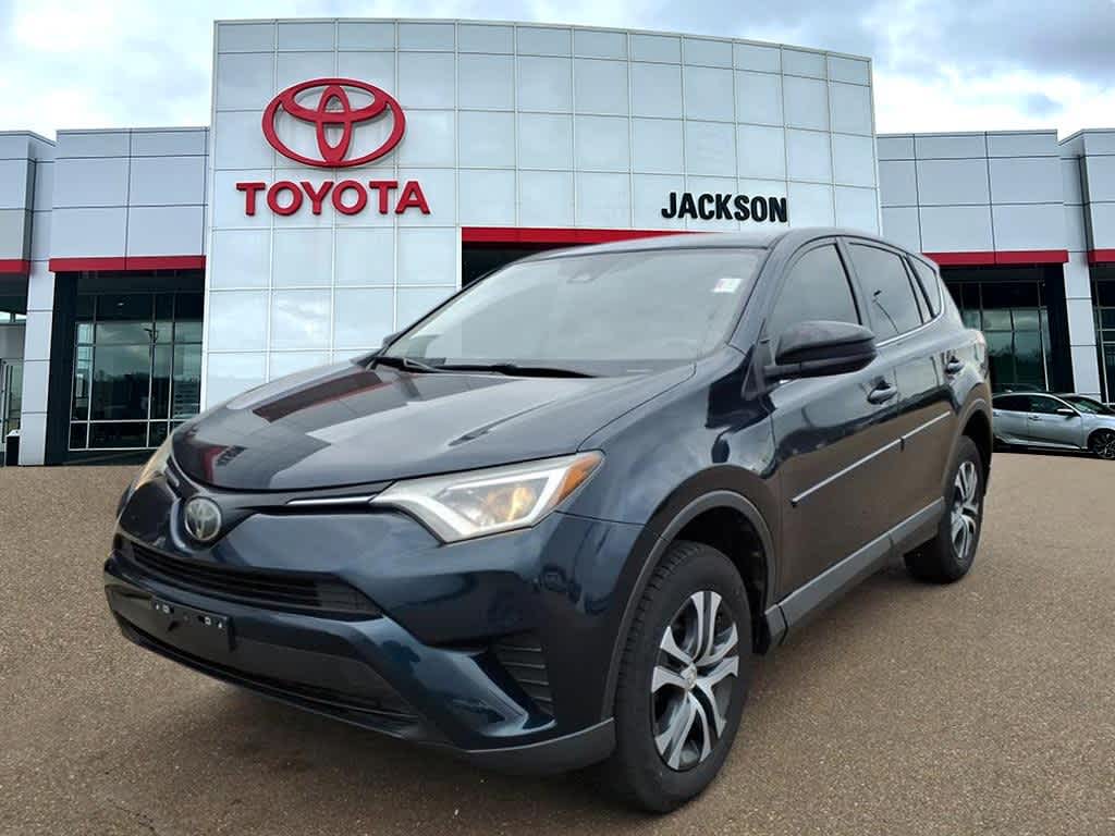 Thumbnail: 2018 Toyota RAV4 - 1