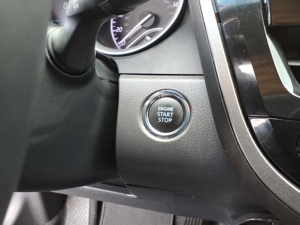 Thumbnail: 2023 Toyota Camry - 17