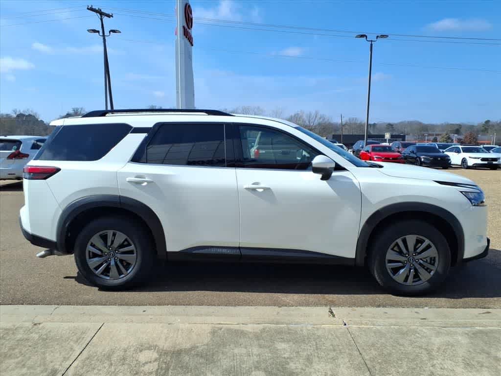 Thumbnail: 2025 Nissan Pathfinder - 4