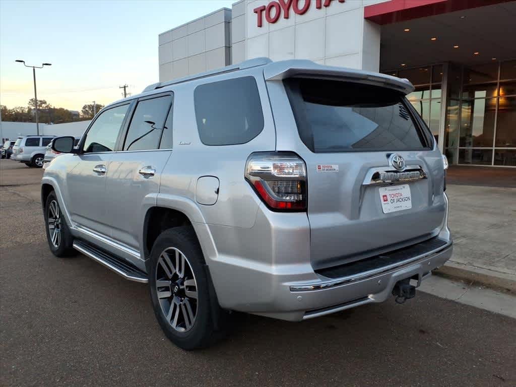Thumbnail: 2016 Toyota 4Runner - 7