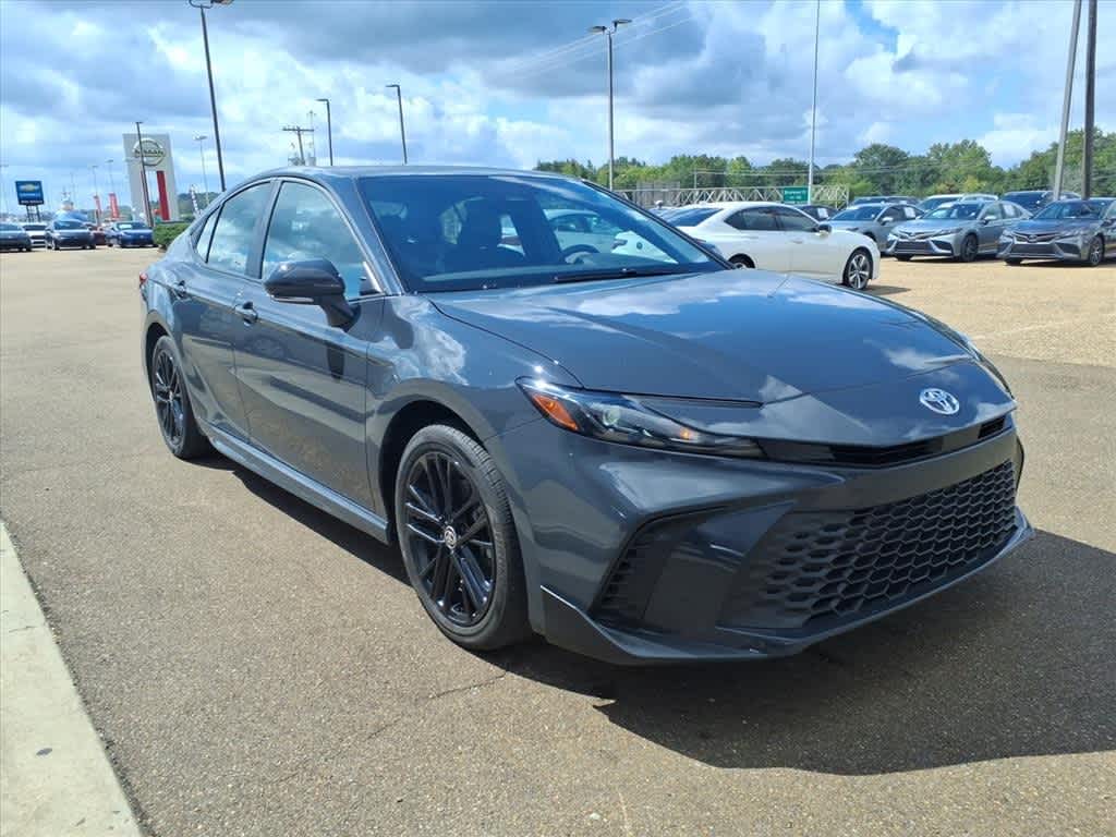 Thumbnail: 2025 Toyota Camry - 3