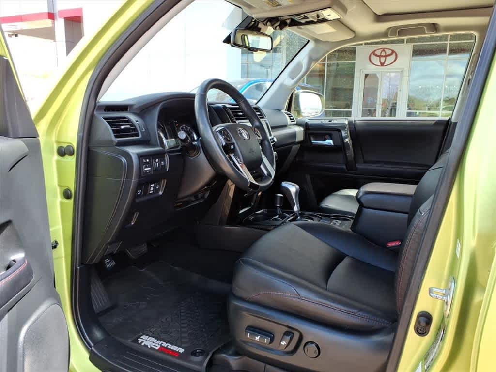 Thumbnail: 2022 Toyota 4Runner - 26