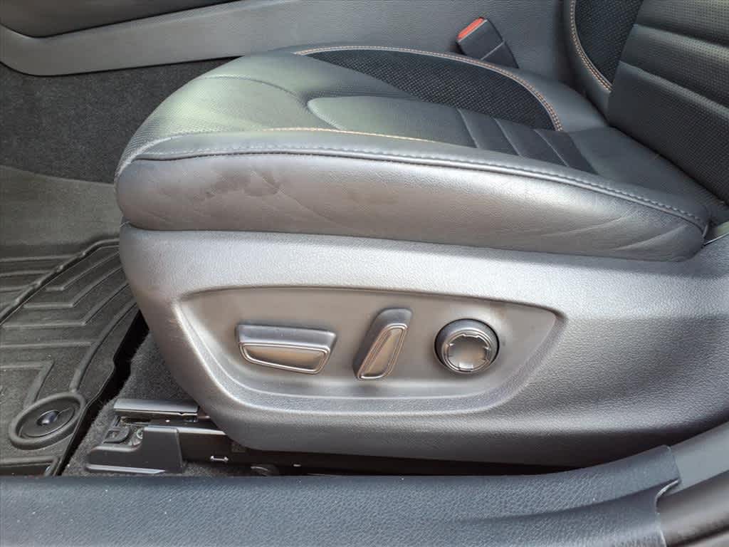 Thumbnail: 2020 Toyota Avalon - 11