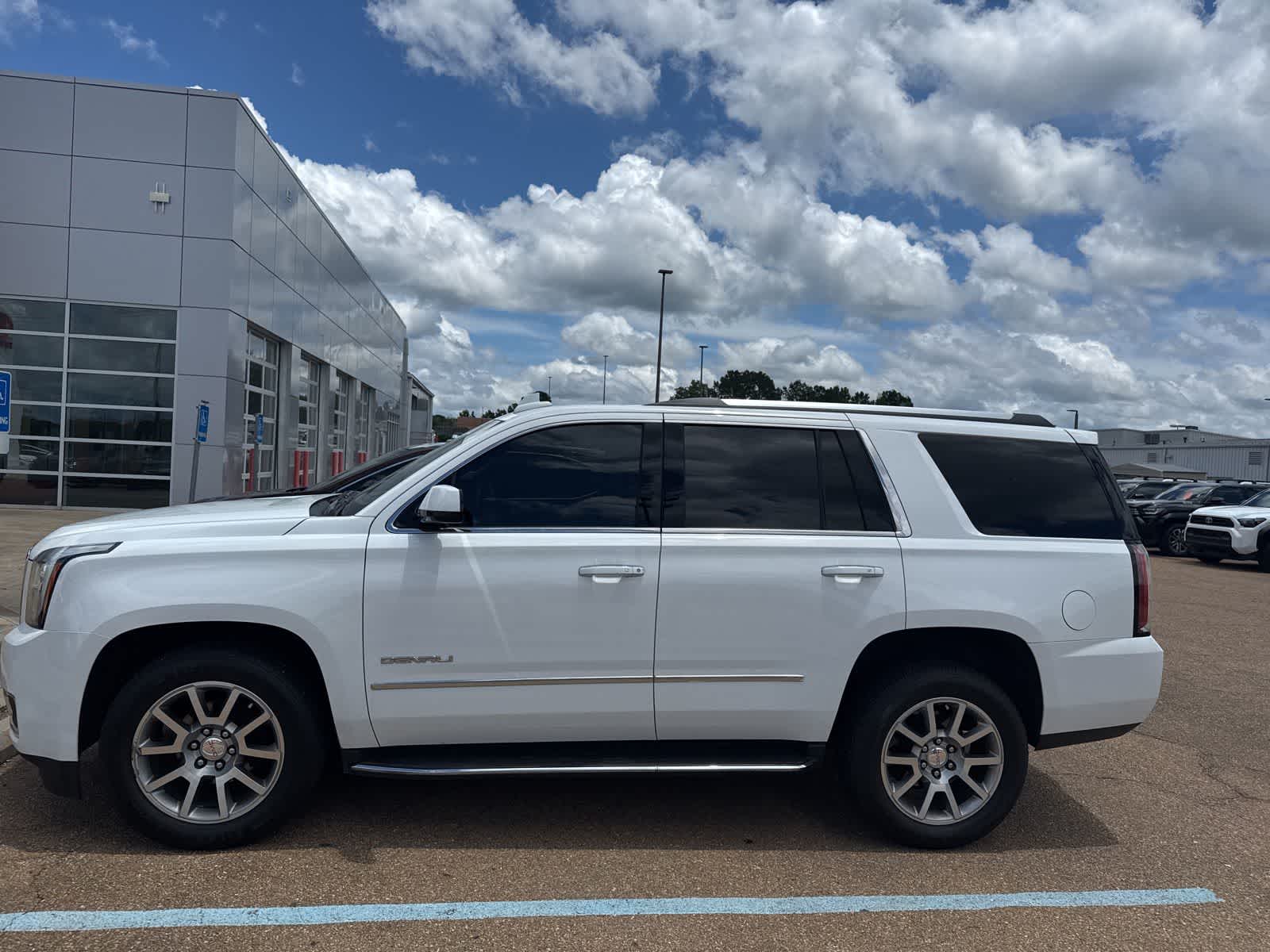 2020 GMC Yukon 2WD Denali's photo