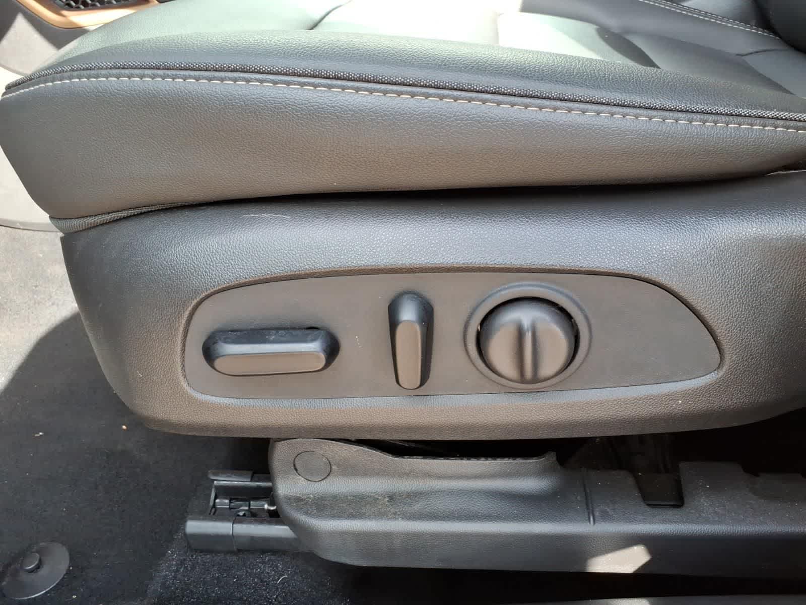 Thumbnail: 2023 Chevrolet TrailBlazer - 12