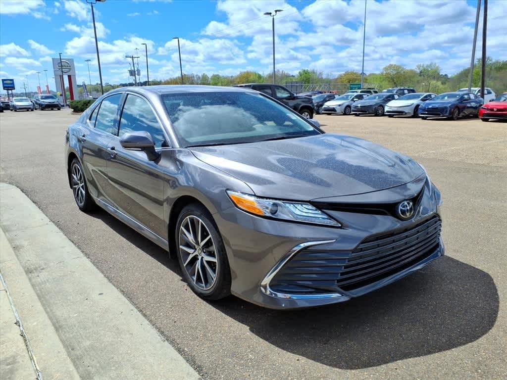 Thumbnail: 2023 Toyota Camry - 3